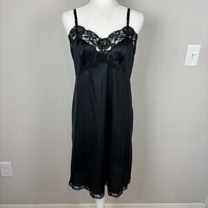 Vtg Van Raalte Nightgown Sz 36 Black Slip Dress Silky Lace Lingerie Whimsigoth